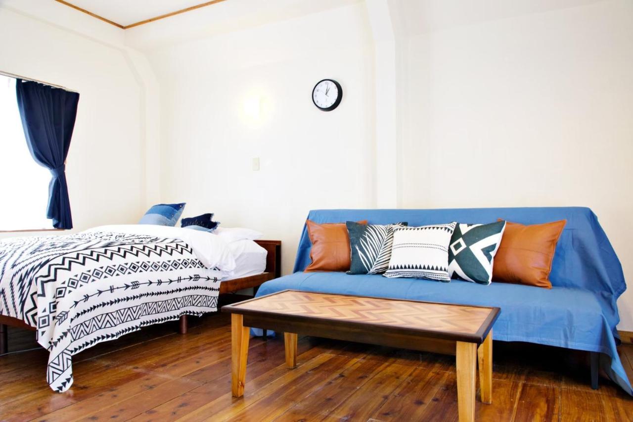Appartement にらい恩納　一本松 à Onna Extérieur photo