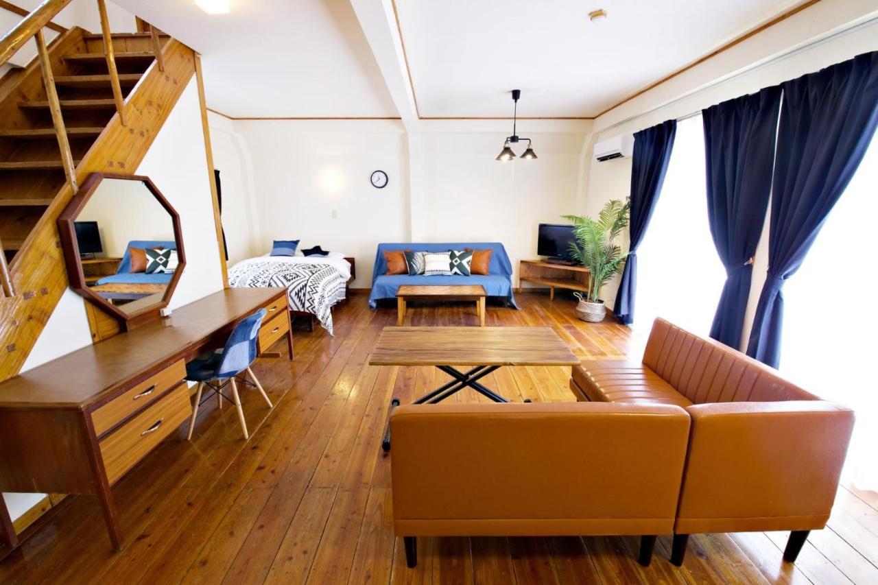 Appartement にらい恩納　一本松 à Onna Extérieur photo